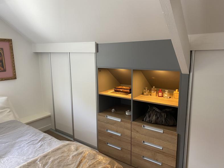 Dachschrägenschränke mit Beleuchtung